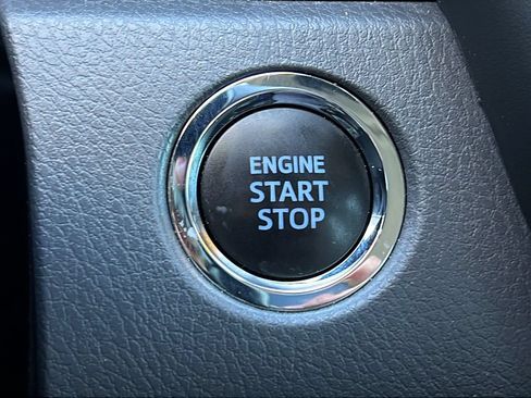 Used 2024 Toyota Camry SE w/ Convenience Package FWD image 27