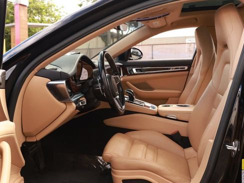 Used 2018 Porsche Panamera 4 AWD/4WD image 17