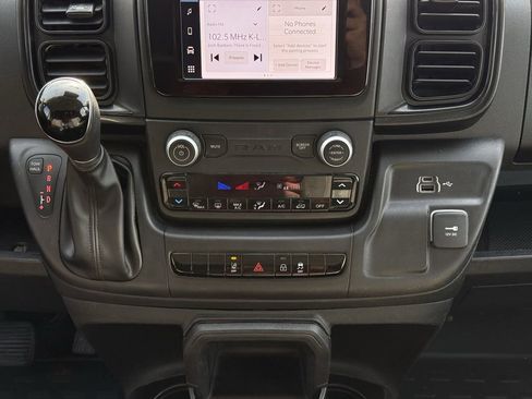 Used 2023 RAM ProMaster 3500 w/ Driver Convenience Group image 20