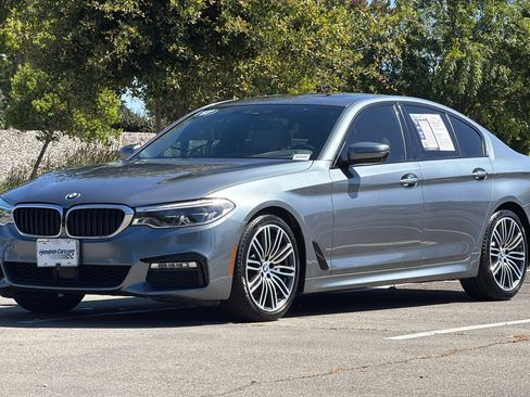 Used 2017 BMW 540i RWD image 9