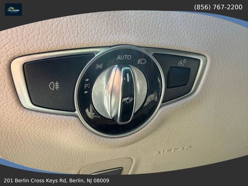 Used 2018 Mercedes-Benz E 300 4MATIC w/ Premium 1 Package image 36