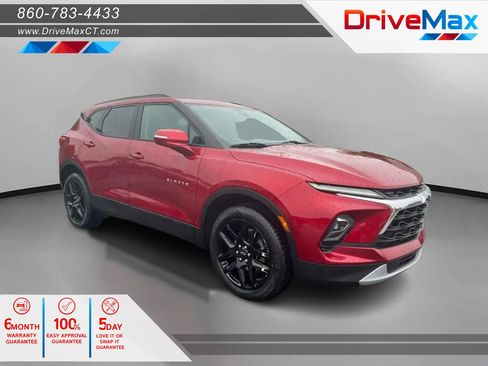 Used 2023 Chevrolet Blazer LT FWD image 1