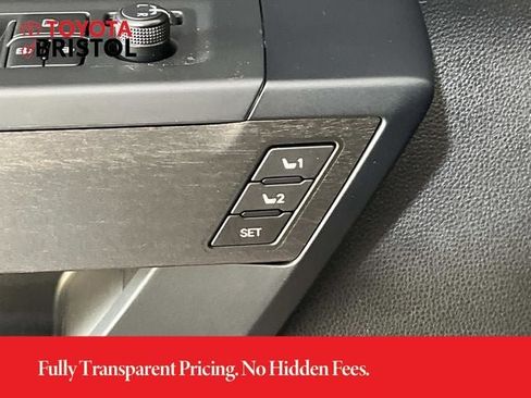 Used 2026 Toyota Sequoia Capstone AWD/4WD image 31