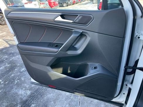 Used 2024 Volkswagen Tiguan Wolfsburg Edition image 51