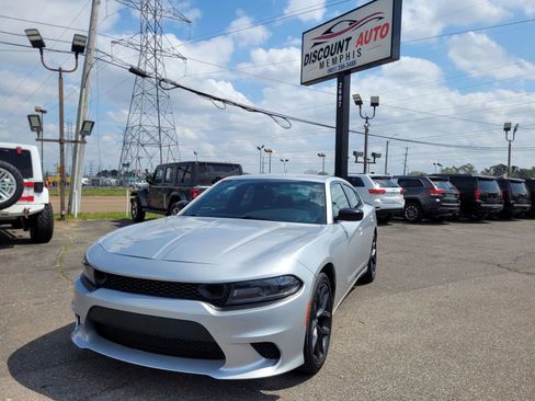 Used 2021 Dodge Charger SXT w/ Blacktop Package RWD image 13