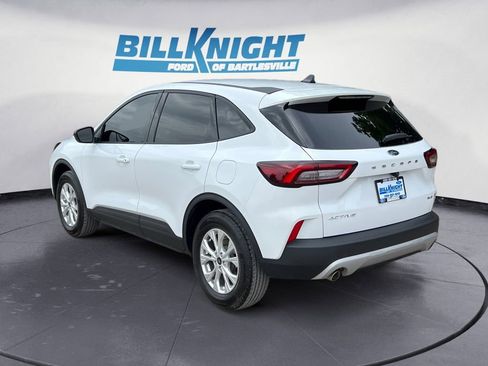 Used 2026 Ford Escape Active AWD/4WD image 3