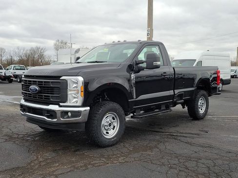 New 2026 Ford F250 XL w/ XL Off-Road Package AWD/4WD image 8
