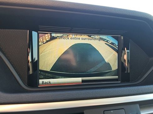 Used 2013 Mercedes-Benz E 350 4MATIC Sedan image 30