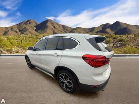 Used 2017 BMW X1 xDrive28i AWD/4WD image 3