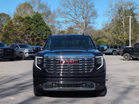 New 2026 GMC Sierra 1500 Denali w/ Denali Reserve Package AWD/4WD image 9