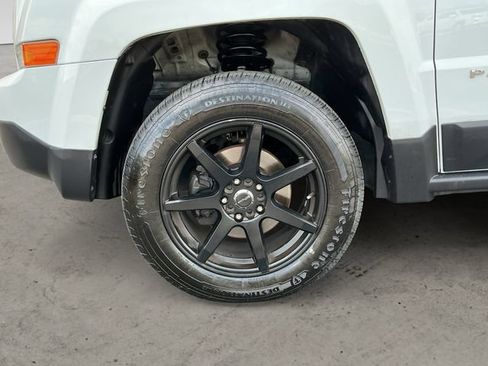 Used 2016 Jeep Patriot Sport w/ Power Value Group FWD image 14