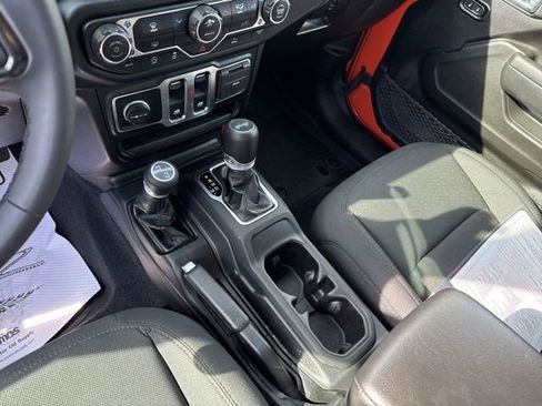 Used 2023 Jeep Wrangler Willys image 36