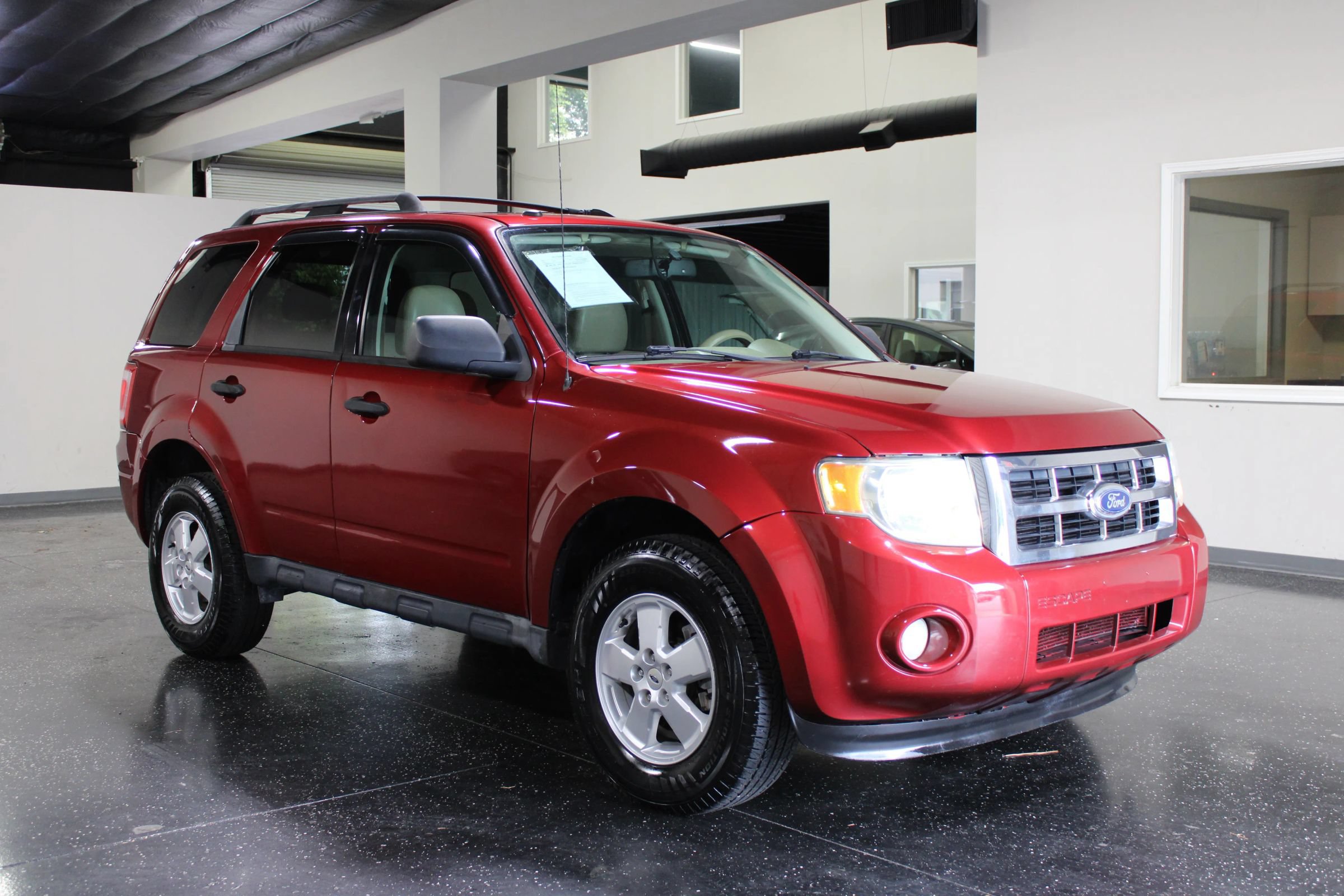 Used 2012 Ford Escape XLT FWD image 1