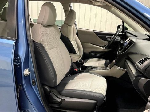 Used 2021 Subaru Forester Premium image 6