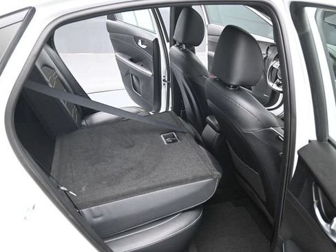 Used 2023 Kia Forte GT-Line w/ GT-Line Premium Package FWD image 31