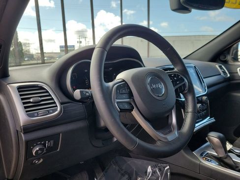 Used 2022 Jeep Grand Cherokee Laredo X AWD/4WD image 20