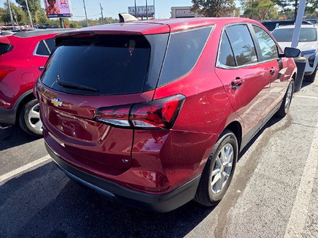 Used 2024 Chevrolet Equinox LT w/ LPO, Floor Liner Package FWD image 5