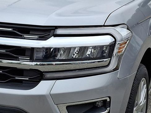 Certified 2022 Ford Expedition Max Limited image 9