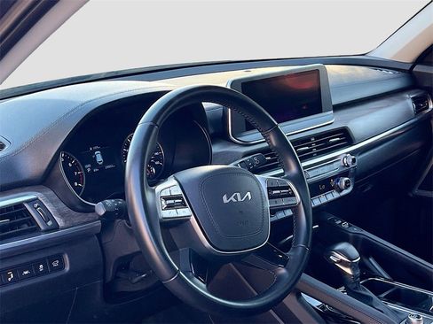 Used 2022 Kia Telluride EX image 8