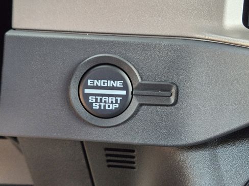 New 2026 Ford Bronco Outer Banks AWD/4WD image 28