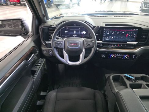Used 2024 GMC Sierra 1500 Elevation AWD/4WD image 13