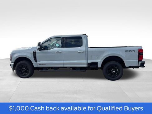New 2026 Ford F250 Lariat w/ Black Appearance Package AWD/4WD image 2