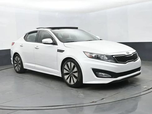 Used 2012 Kia Optima SX w/ Premium Pkg FWD image 2