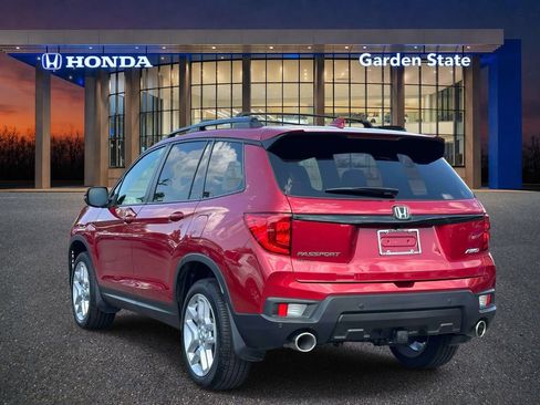 Certified 2025 Honda Passport EX-L image 4