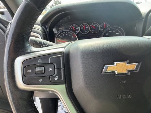 Used 2021 Chevrolet Silverado 1500 LT image 27