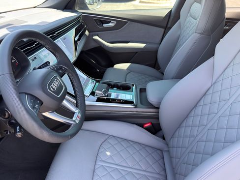 New 2026 Audi SQ8 Premium Plus image 10