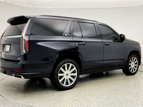 Used 2022 Cadillac Escalade Premium Luxury Platinum AWD/4WD image 5