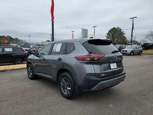 Used 2022 Nissan Rogue S image 5