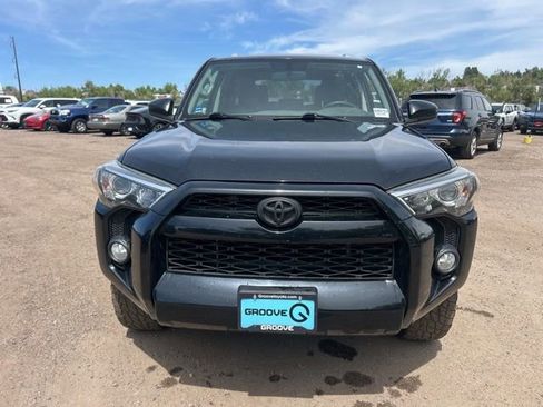 Used 2017 Toyota 4Runner SR5 AWD/4WD image 8