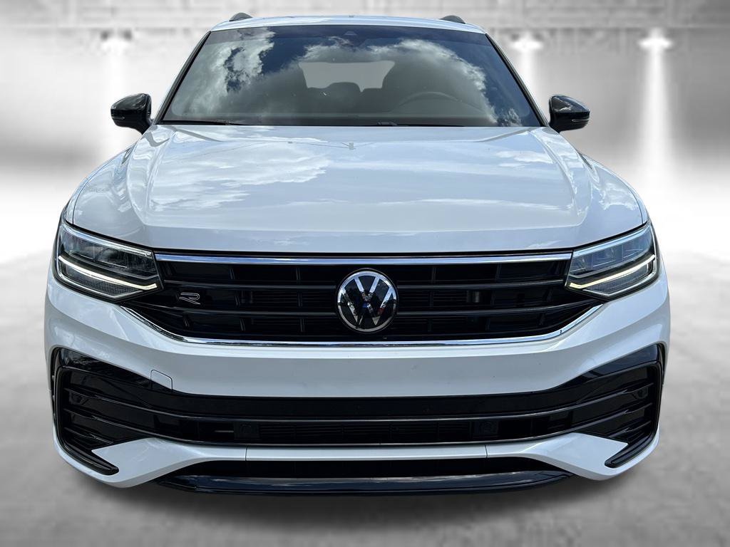 Certified 2023 Volkswagen Tiguan SE R-Line FWD image 8
