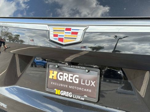 Used 2021 Cadillac Escalade ESV Luxury image 17