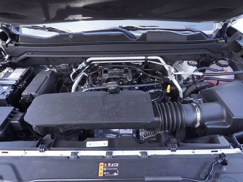 New 2026 GMC Canyon Elevation w/ Convenience Package RWD image 9