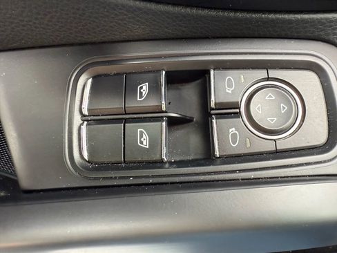 Used 2017 Porsche 718 Cayman S image 23