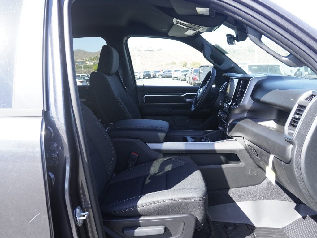 New 2026 RAM 1500 Big Horn AWD/4WD image 29
