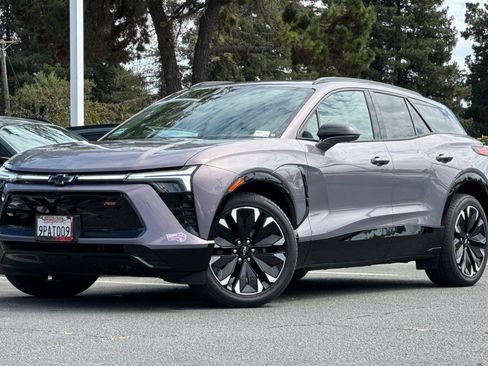 Used 2024 Chevrolet Blazer EV RS AWD/4WD image 9