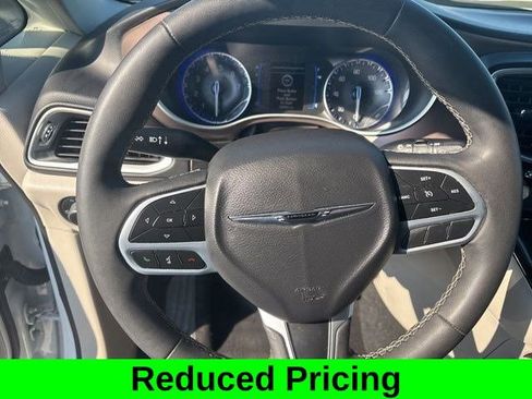 Used 2023 Chrysler Voyager LX FWD image 16