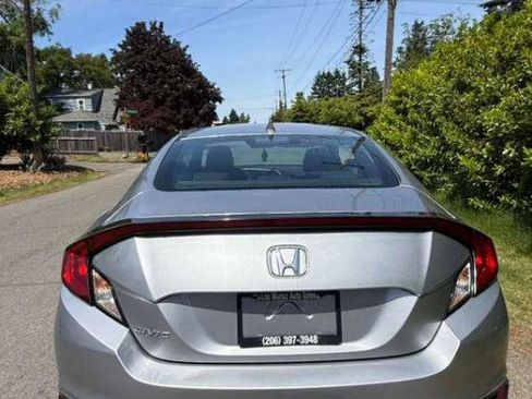 Used 2018 Honda Civic EX-T image 12