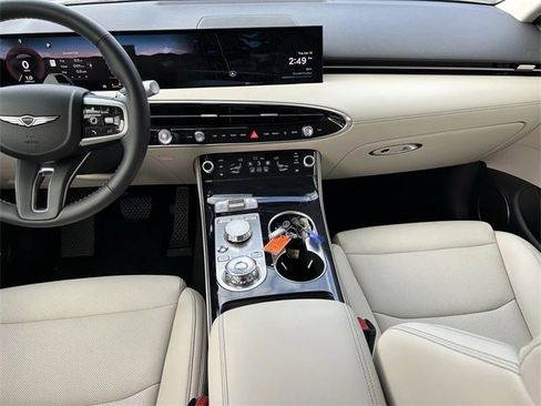 Used 2026 Genesis GV70 2.5T image 4