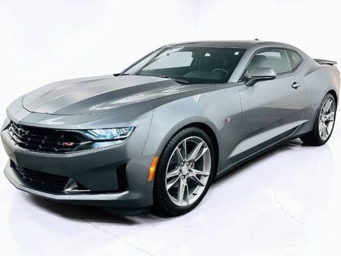Used 2021 Chevrolet Camaro LT w/ RS Package RWD image 3