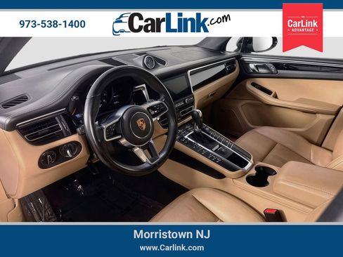 Used 2021 Porsche Macan AWD/4WD image 10