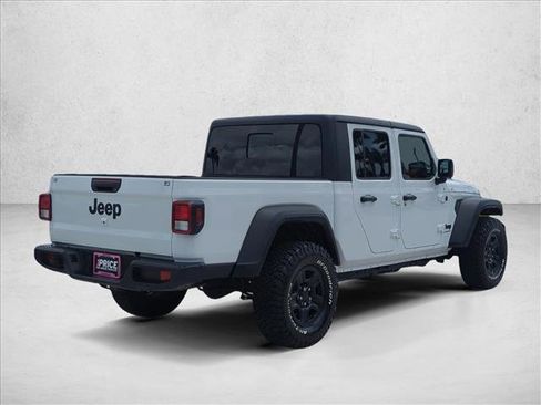 Used 2025 Jeep Gladiator Sport AWD/4WD image 5