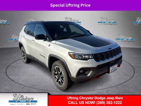 New 2026 Jeep Compass Trailhawk AWD/4WD image 1