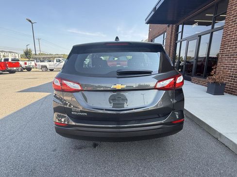 Used 2020 Chevrolet Equinox LS FWD image 31