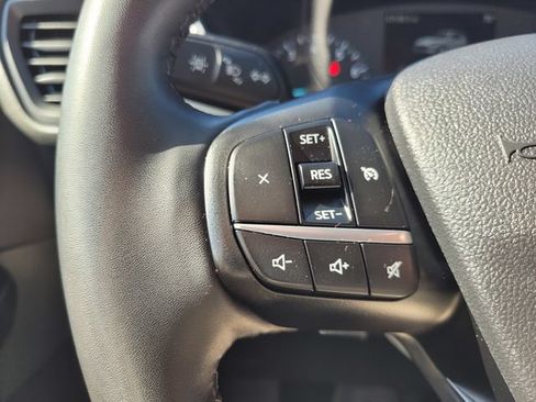 Used 2022 Ford Escape SE w/ Convenience Package FWD image 28