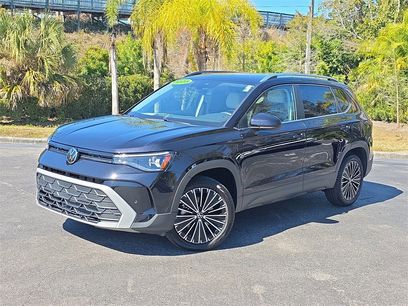 Used 2025 Volkswagen Taos SE