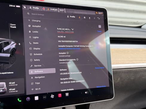 Used 2022 Tesla Model Y Performance image 13